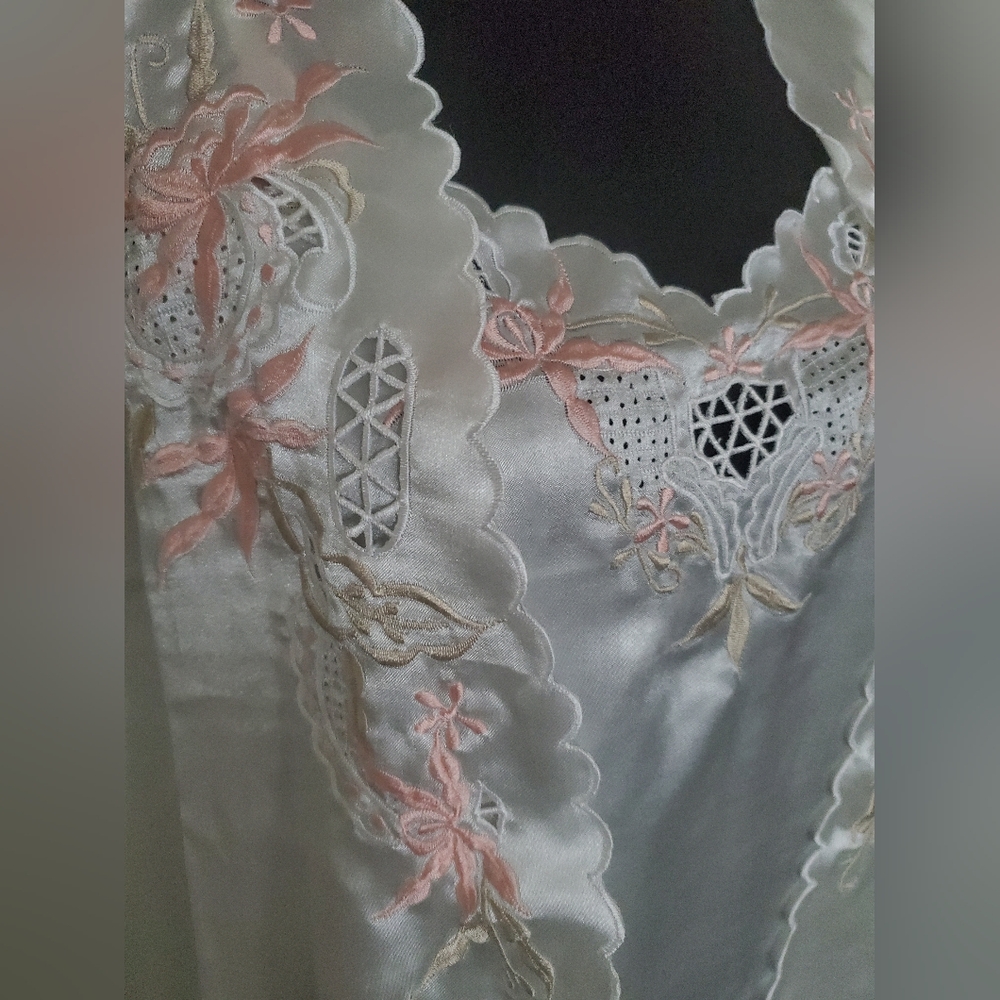 Satin Nightgown & Robe Set - Picture 9 of 9